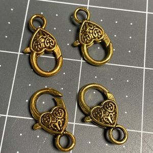 Findings: 4 vintage heart Lobster clasps